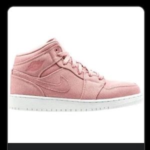 Authentic pink Nike air jordan 1 retro mid,